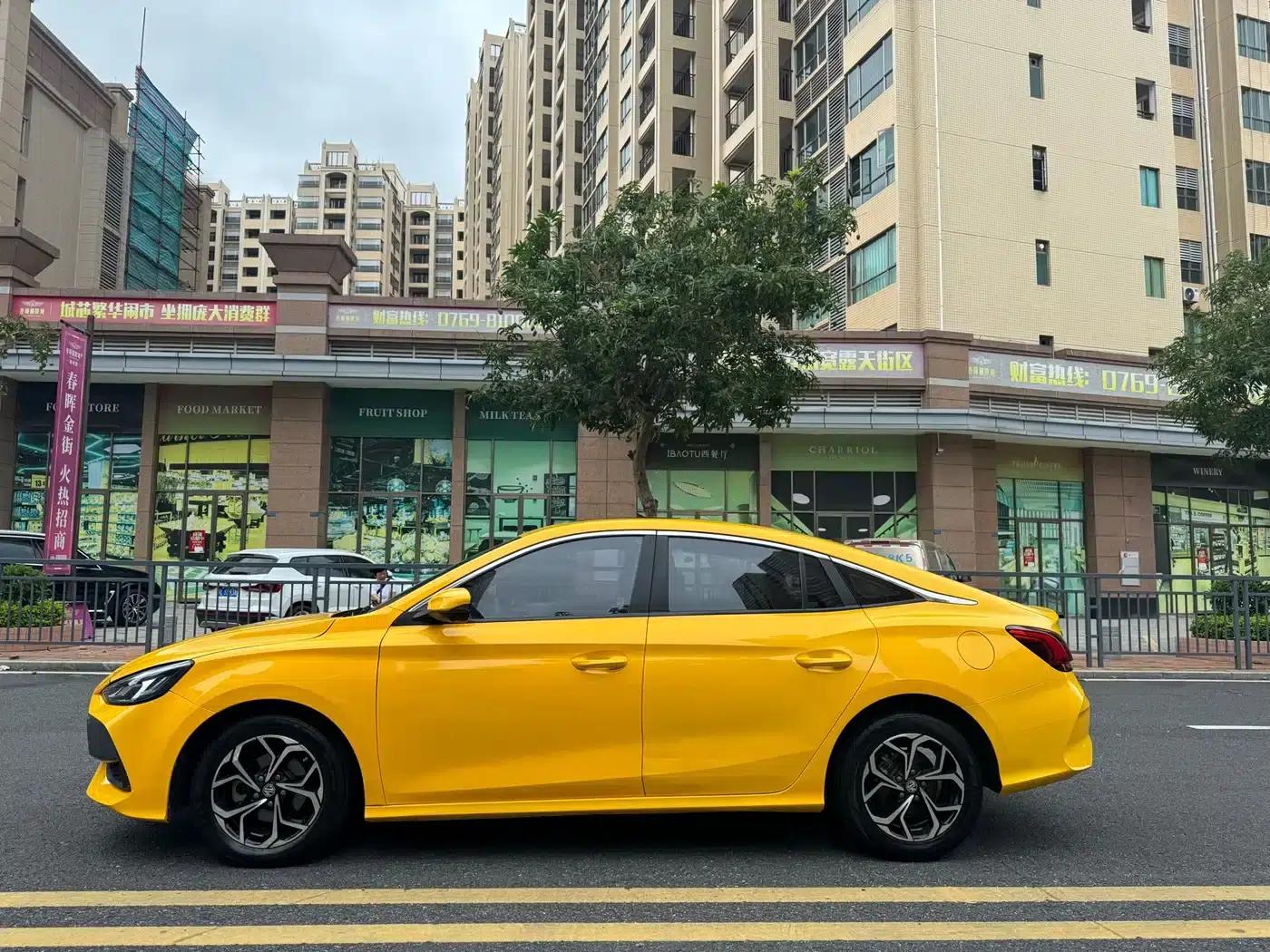MG5 2022 180DVVT CVT Youth Luxury Edition — миниатюра 5