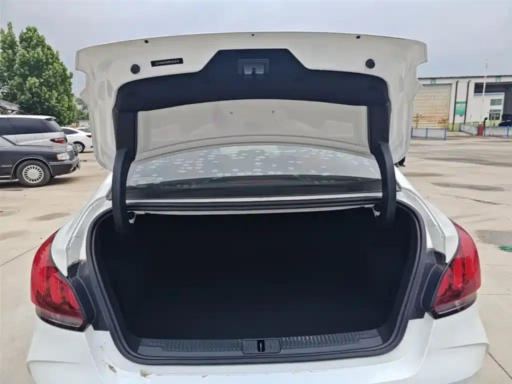 MG5 2022 300TGI DCT Trendy Luxury Edition — миниатюра 19