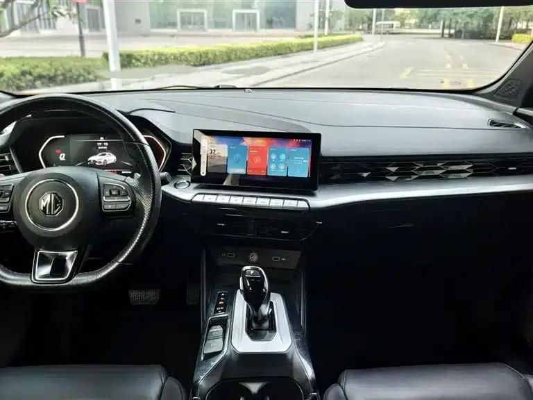 MG5 2021 300TGI DCT Luxury Flagship Edition — миниатюра 9