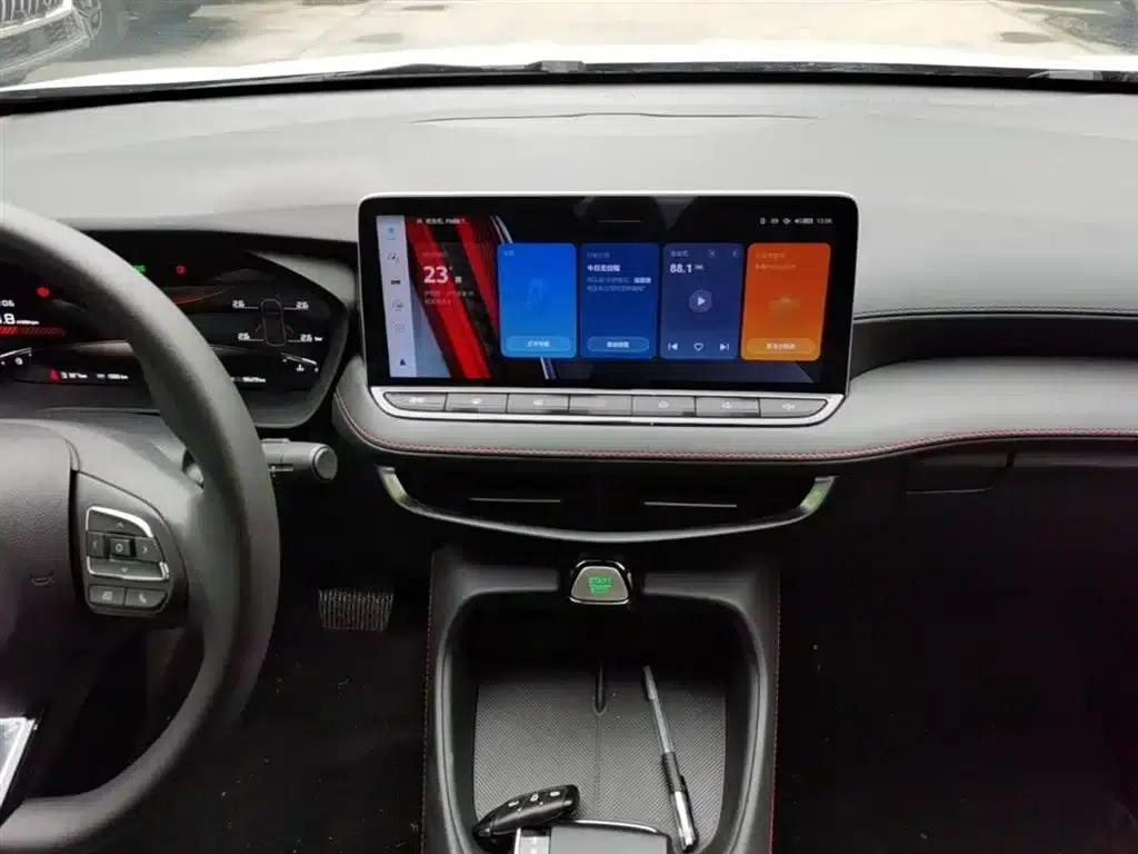 MG5 2025 300TGI Global Flagship Edition — миниатюра 13