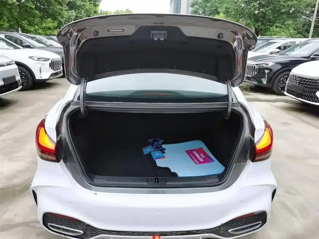 MG5 2025 300TGI Global Flagship Edition — миниатюра 19