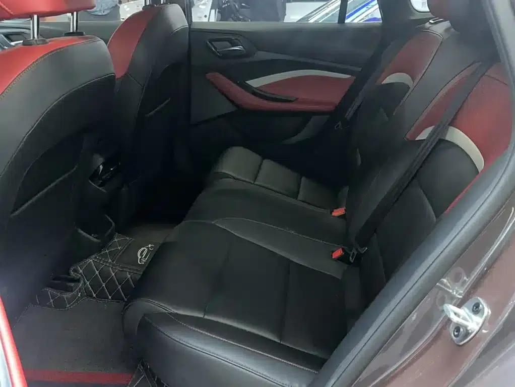 MG5 2023 180DVVT CVT Luxury Edition — миниатюра 16