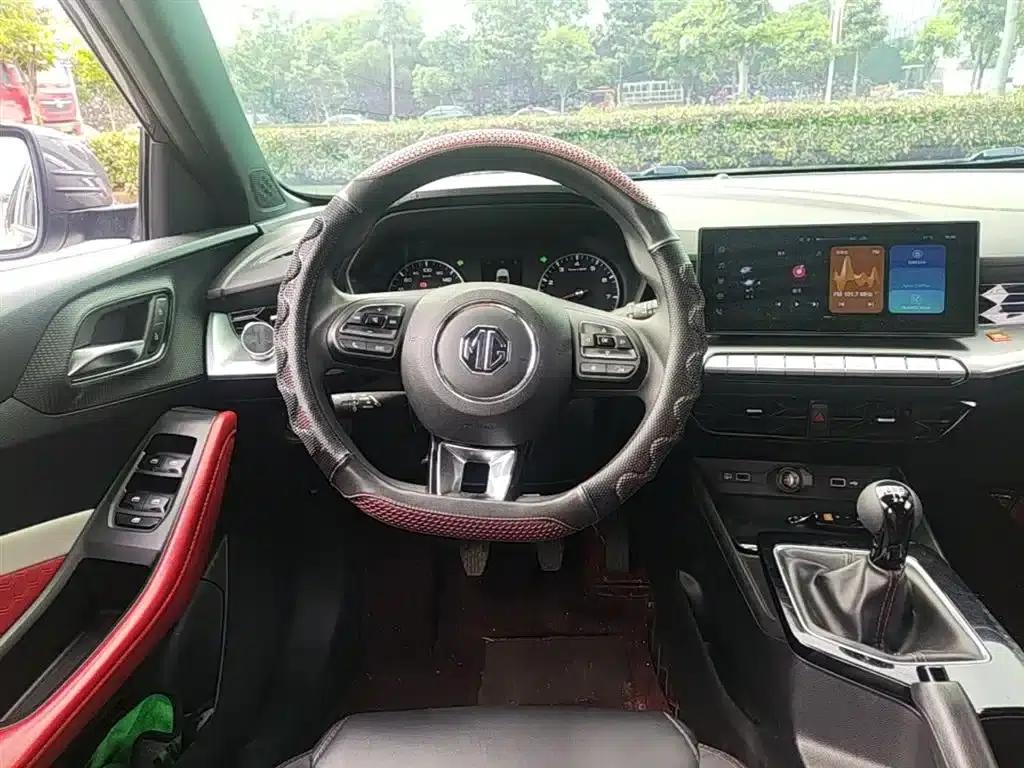 MG5 2022 180DVVT Manual Youth Luxury Edition — миниатюра 11