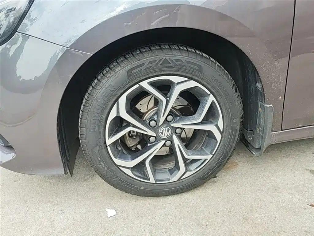 MG5 2022 180DVVT Manual Youth Luxury Edition — миниатюра 23