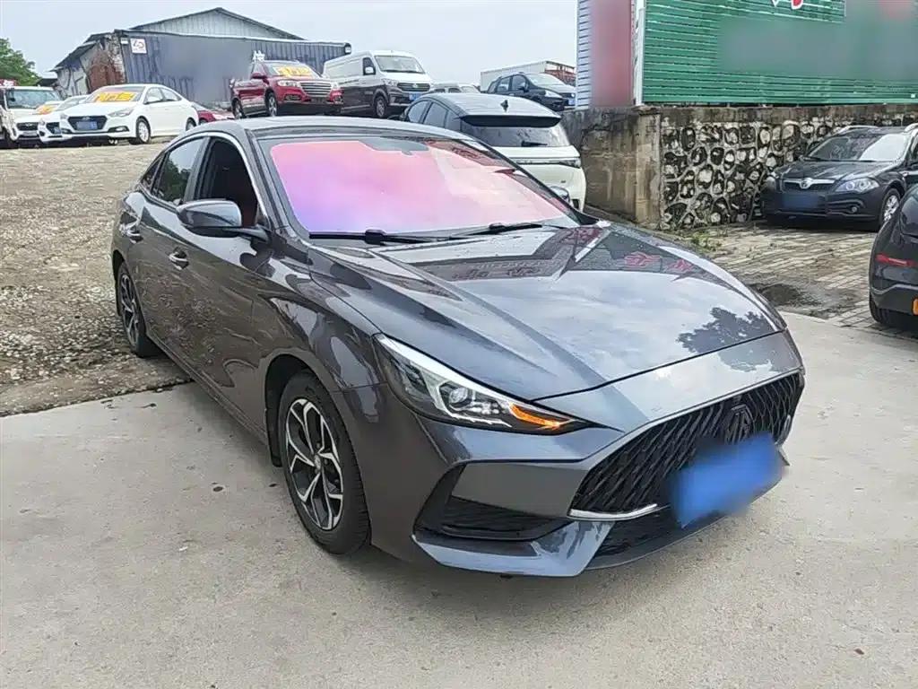 MG5 2022 180DVVT Manual Youth Luxury Edition — миниатюра 4