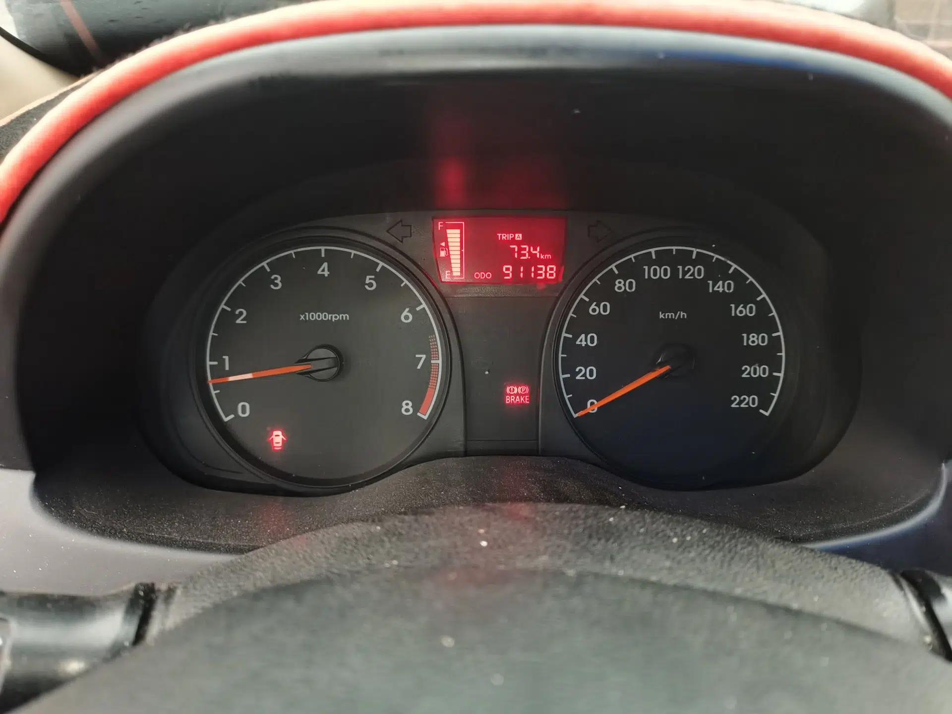 Hyundai Verna (older generation) 2014 1.4L Manual Smart GLS Trim — миниатюра 12