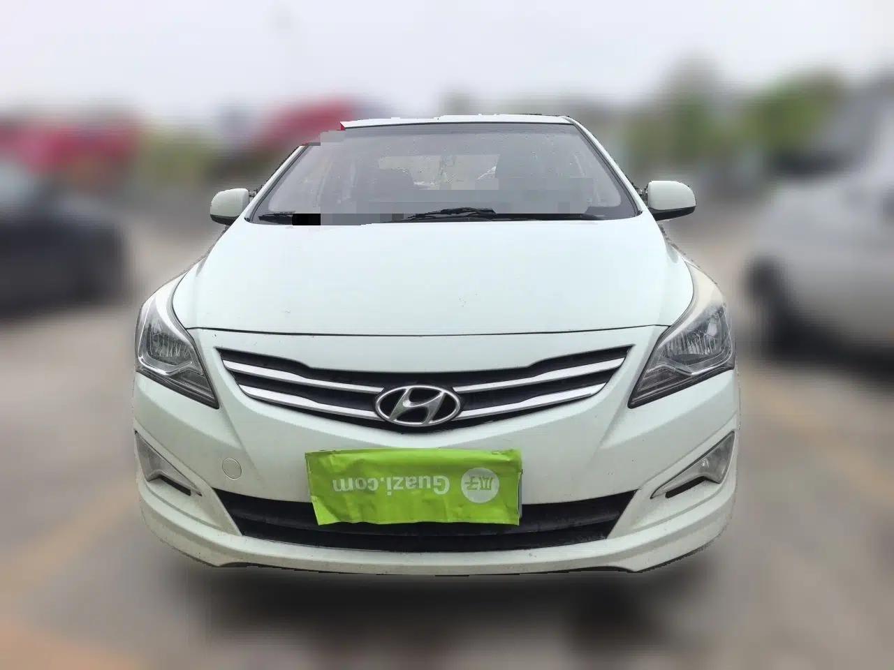 Hyundai Verna (older generation) 2016 1.4L Manual Smart GLS Trim — миниатюра 2