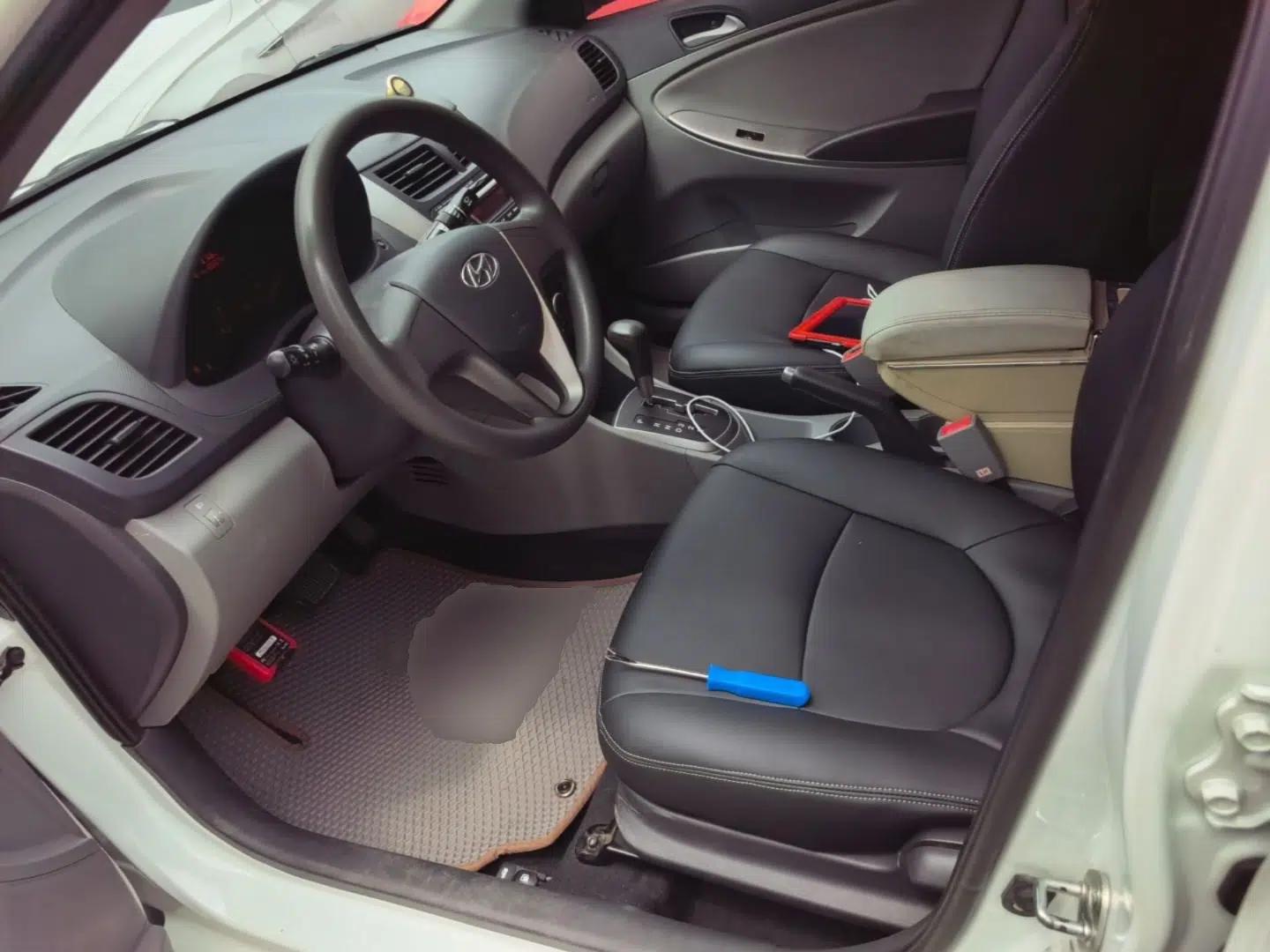 Hyundai Verna (older generation) 2016 1.4L Automatic Smart GLS — миниатюра 18