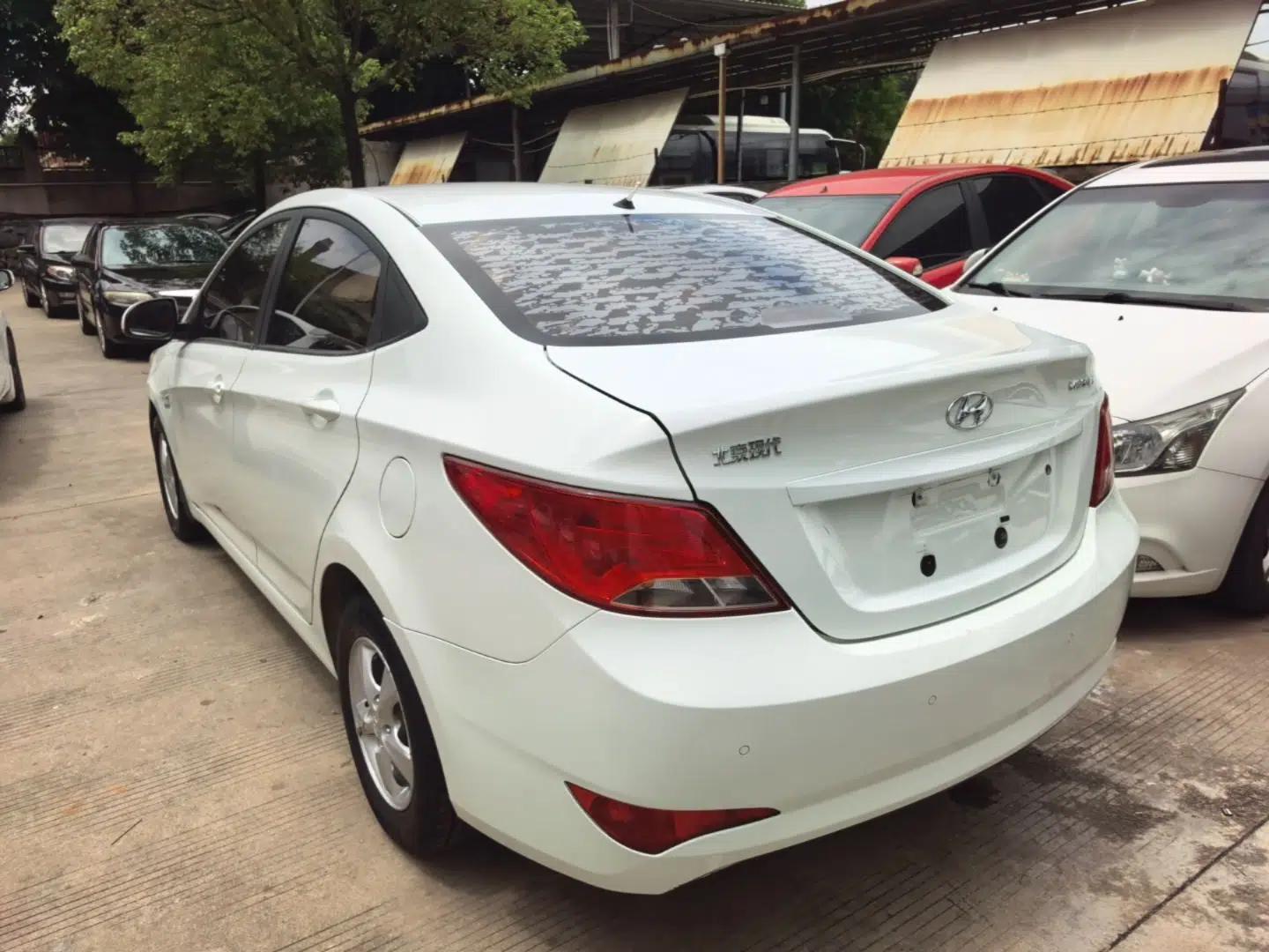 Hyundai Verna (older generation) 2016 1.4L Automatic Smart GLS — миниатюра 4