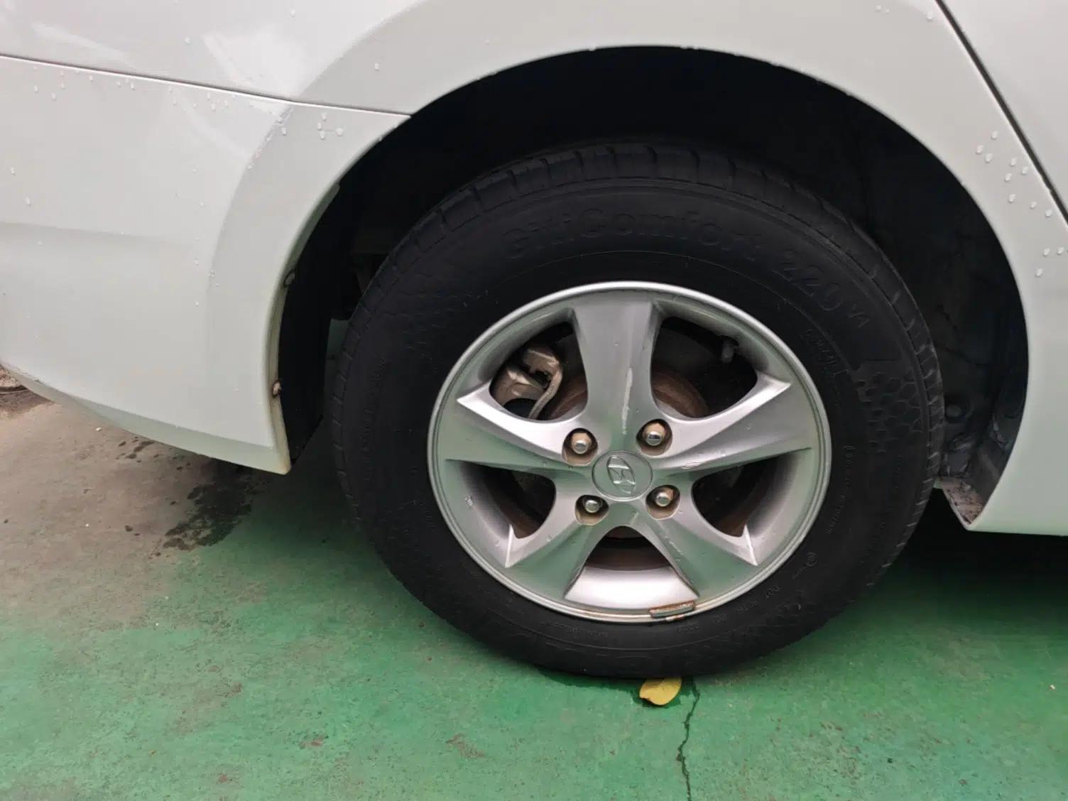 Hyundai Verna (older generation) 2016 1.4L Automatic Smart GLS — миниатюра 10