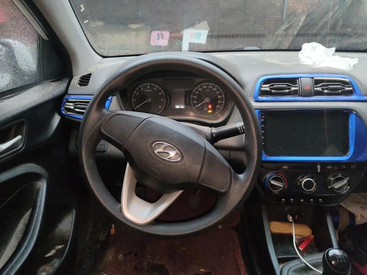Hyundai Verna (older generation) 2017 1.4L Manual Refreshed Version China VI Standard — миниатюра 11