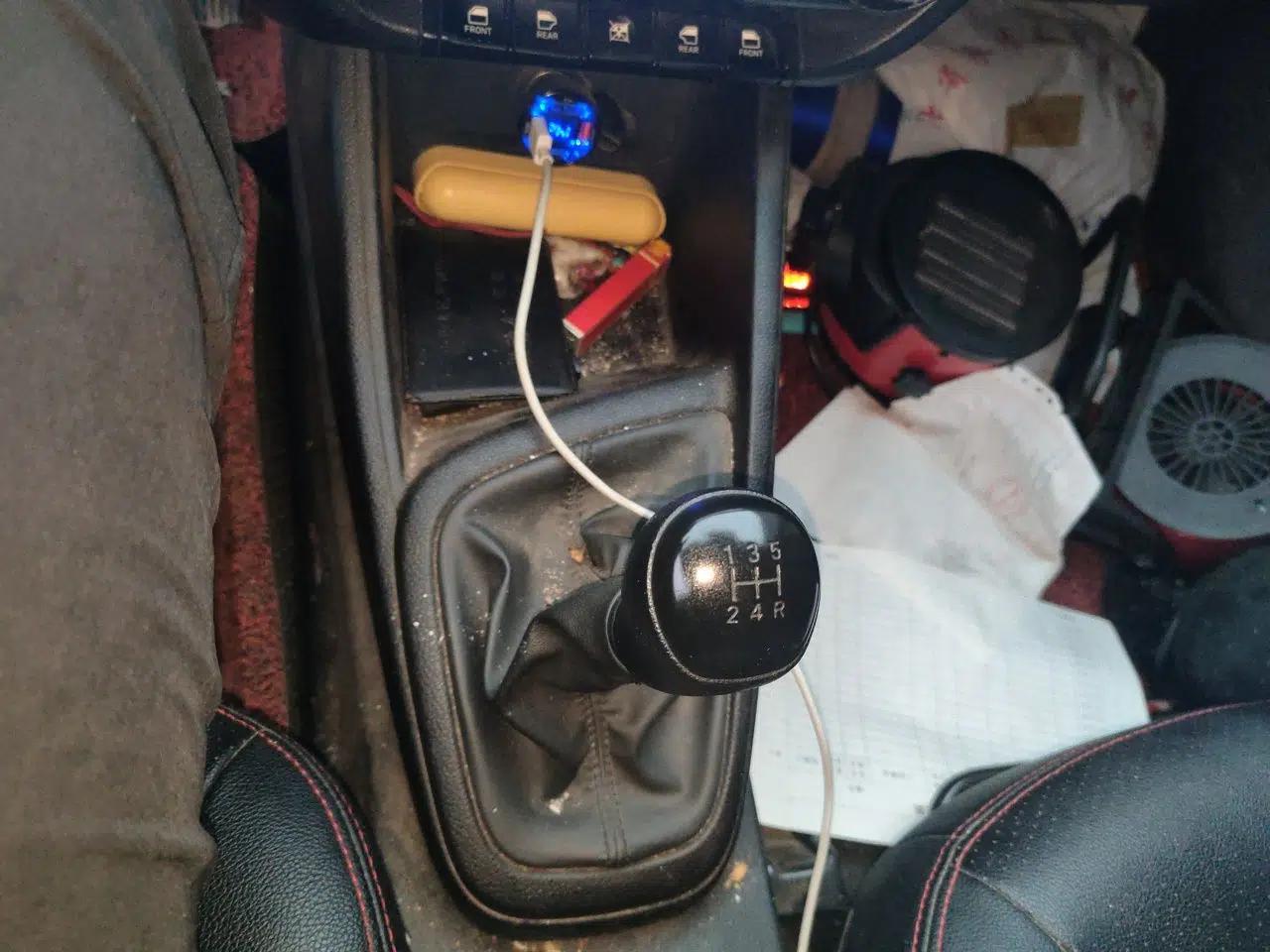 Hyundai Verna (older generation) 2017 1.4L Manual Refreshed Version China VI Standard — миниатюра 15