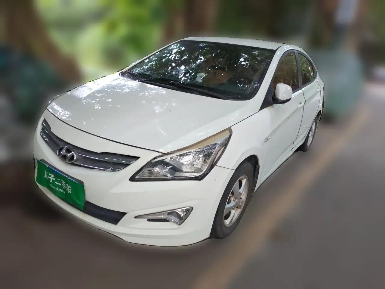 Hyundai Verna (older generation) 2014 1.4L Automatic Smart GLS — миниатюра 1