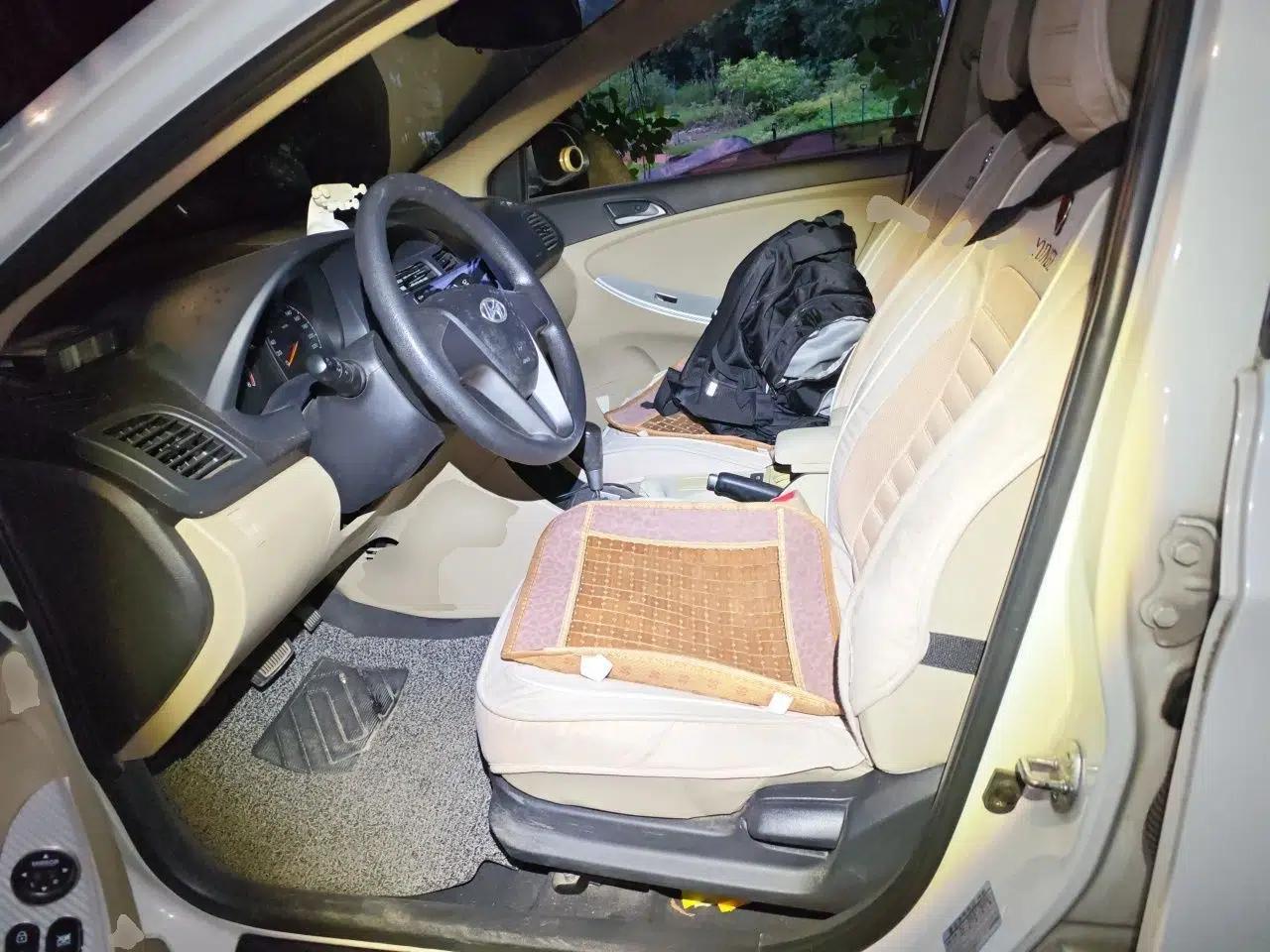 Hyundai Verna (older generation) 2014 1.4L Automatic Smart GLS — миниатюра 16