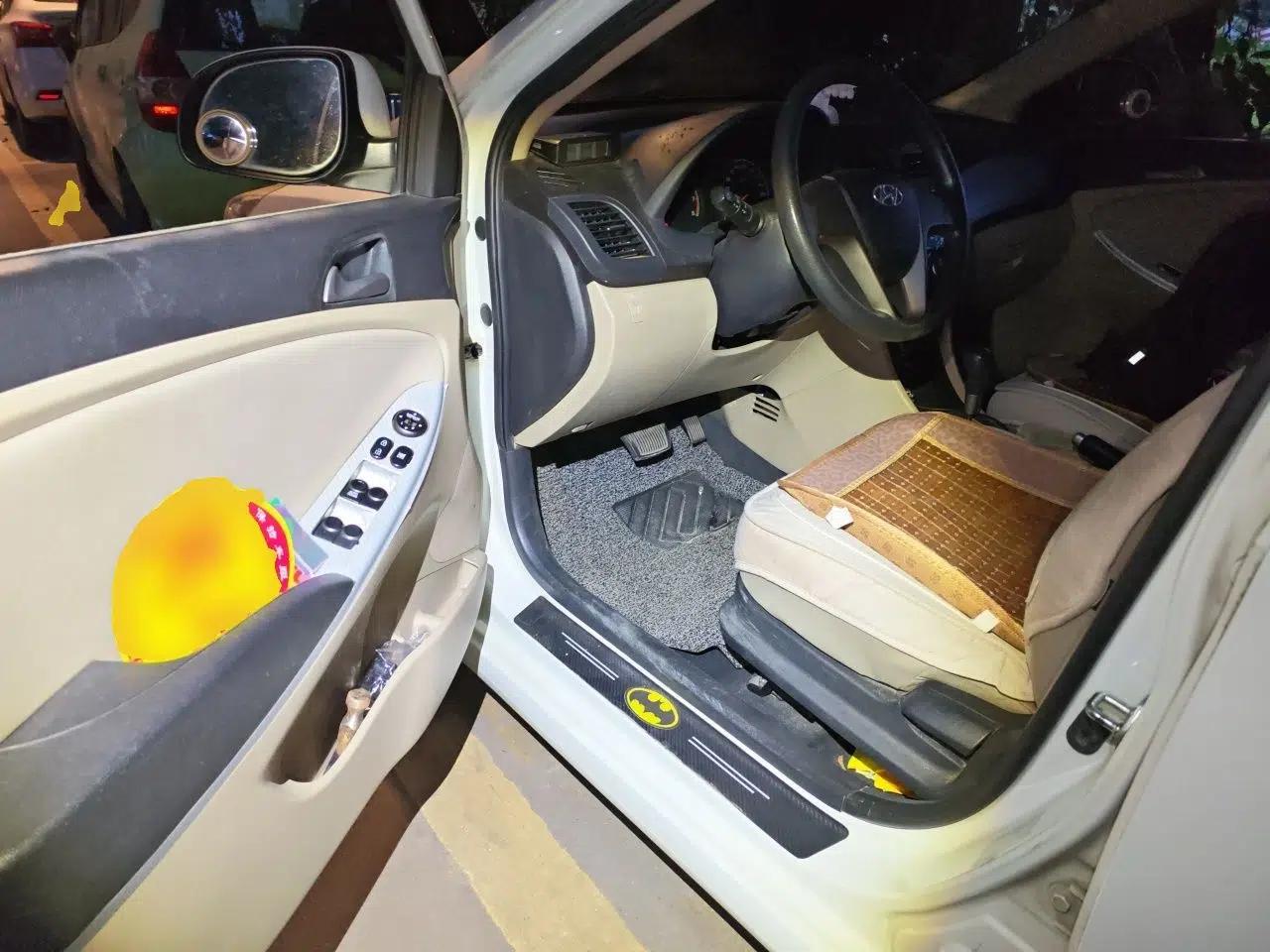 Hyundai Verna (older generation) 2014 1.4L Automatic Smart GLS — миниатюра 17