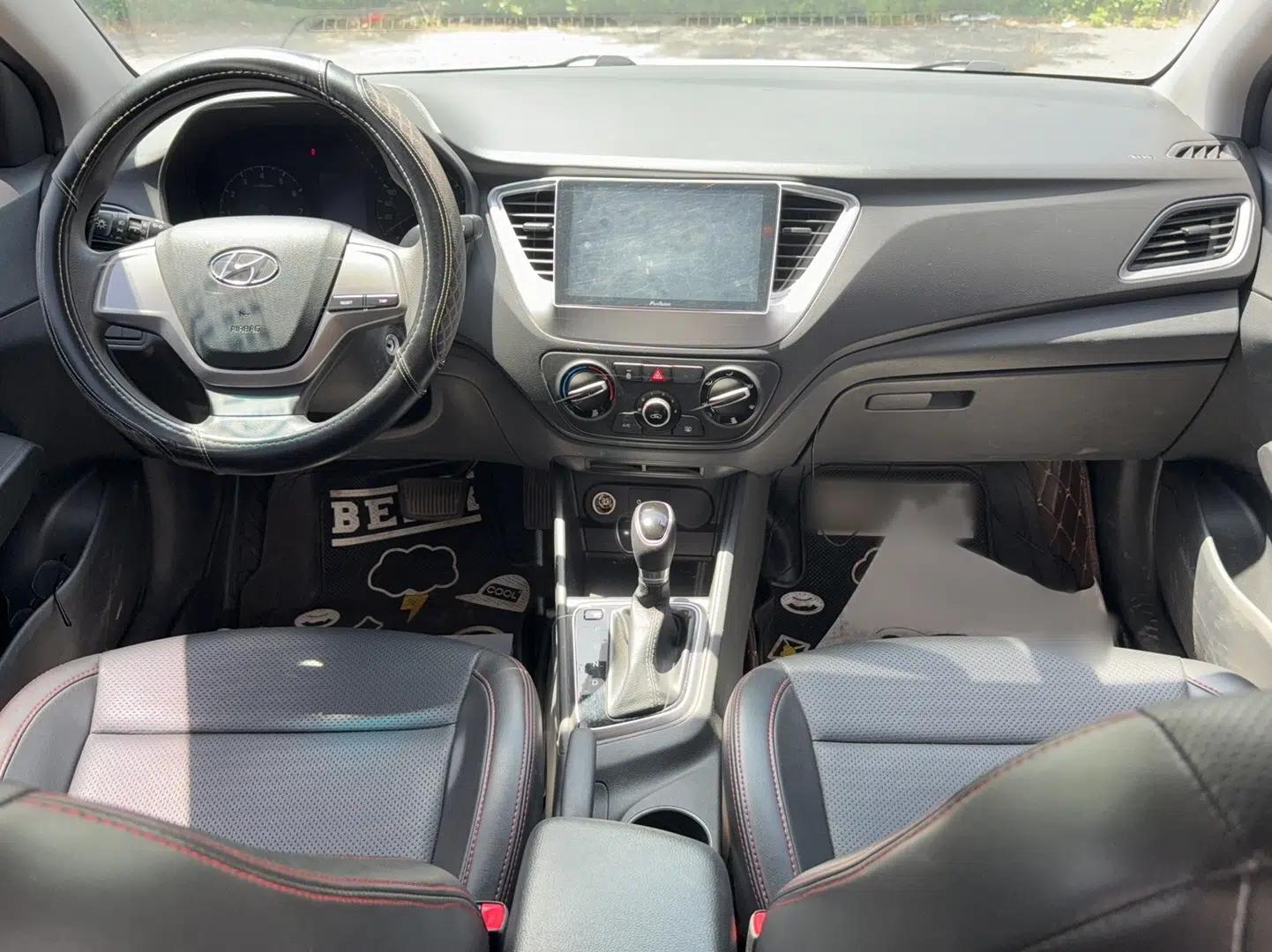 Hyundai Verna (new generation) 2016 1.4L Automatic Cool Edition GLS — миниатюра 14