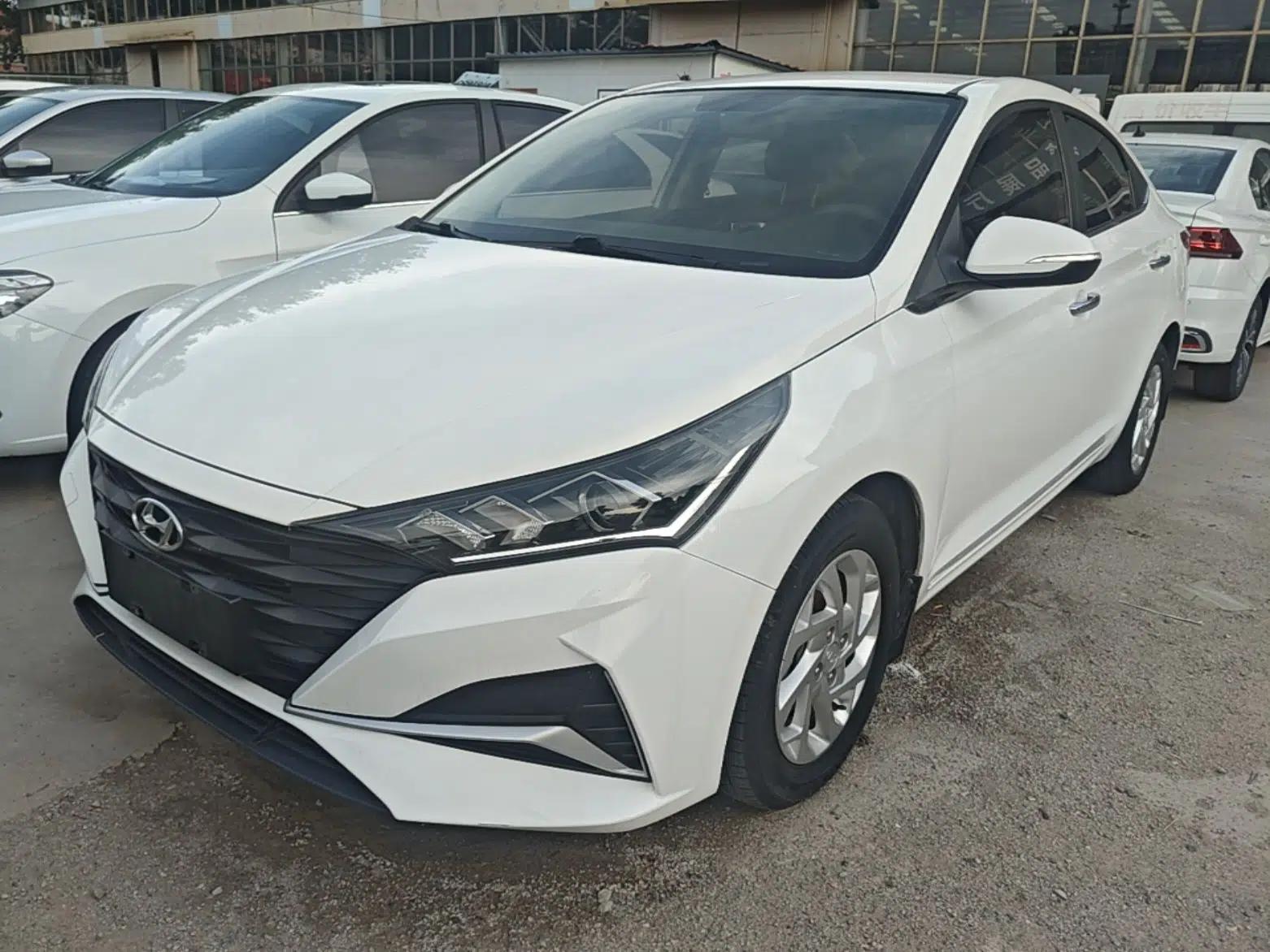Hyundai Verna (new generation) 2020 1.4L CVT GLS Cool Edition — миниатюра 1
