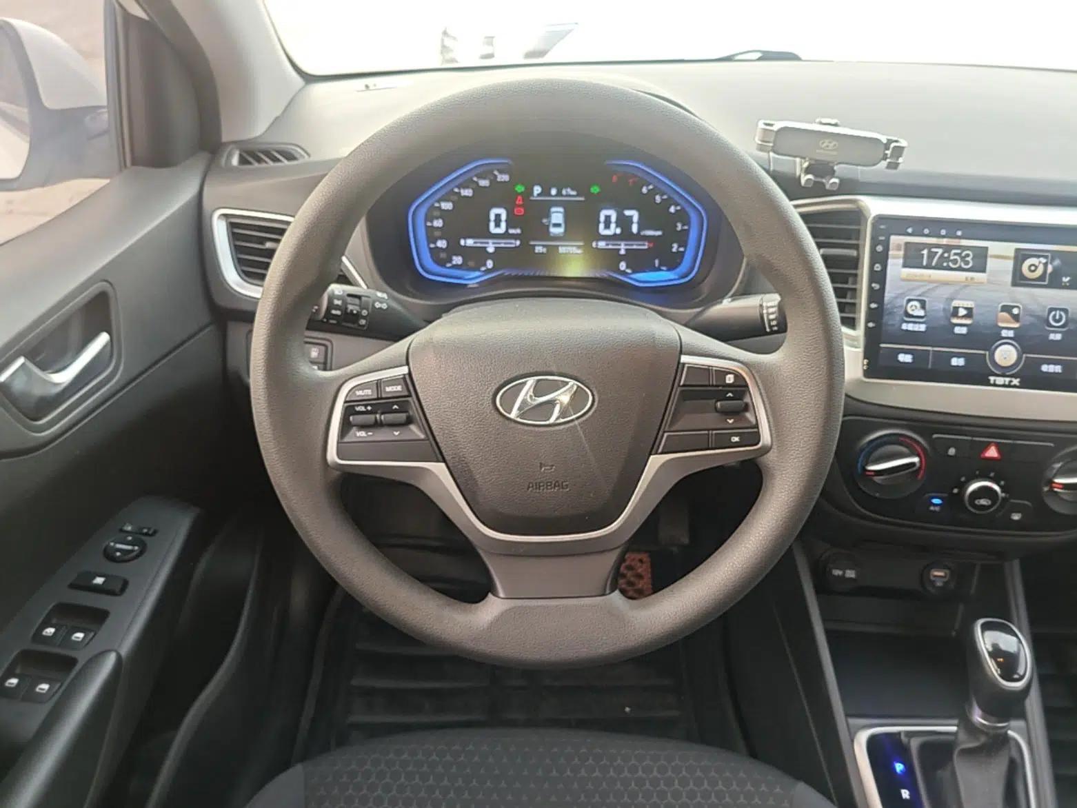 Hyundai Verna (new generation) 2020 1.4L CVT GLS Cool Edition — миниатюра 14