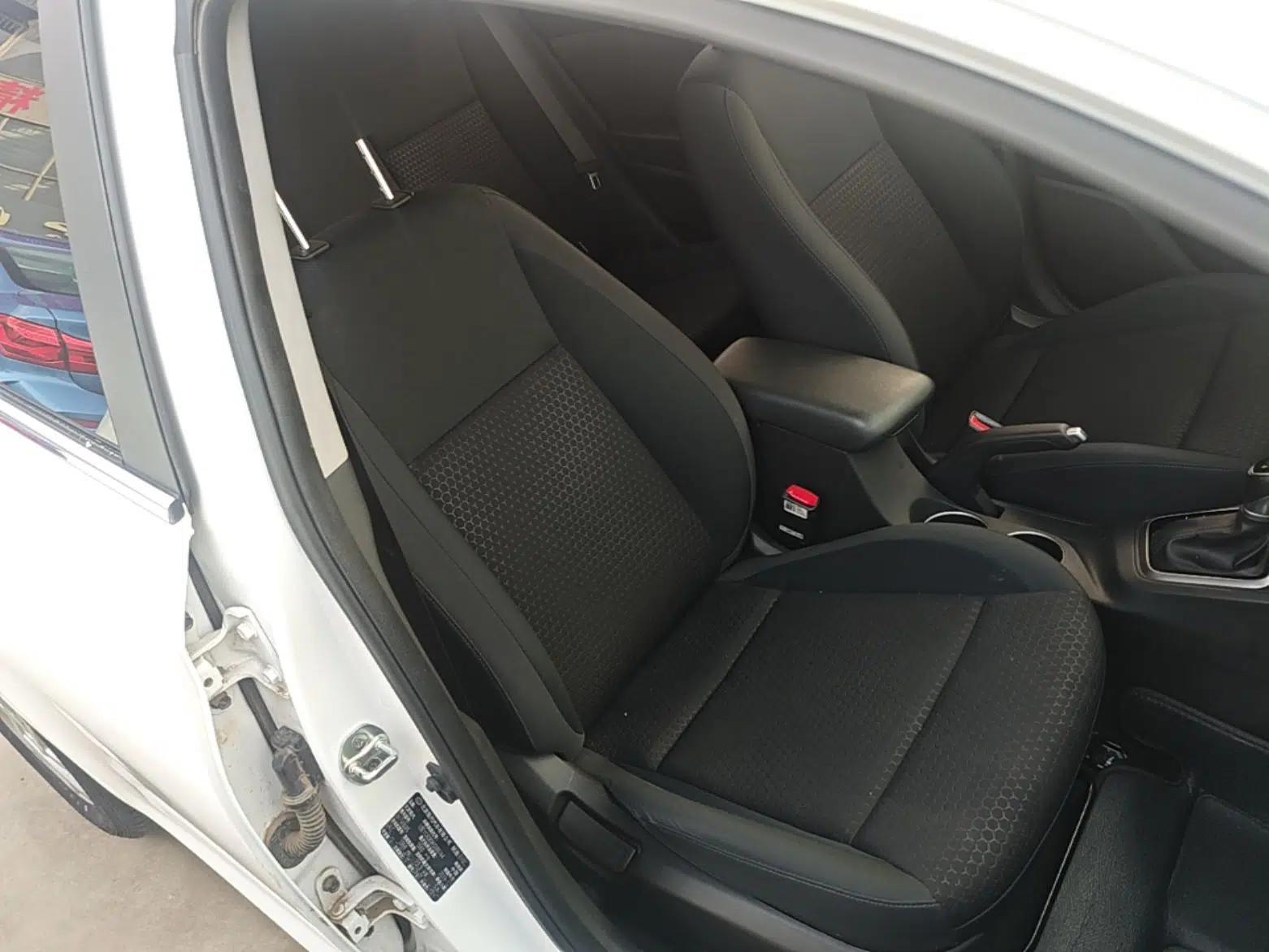 Hyundai Verna (new generation) 2020 1.4L CVT GLS Cool Edition — миниатюра 23