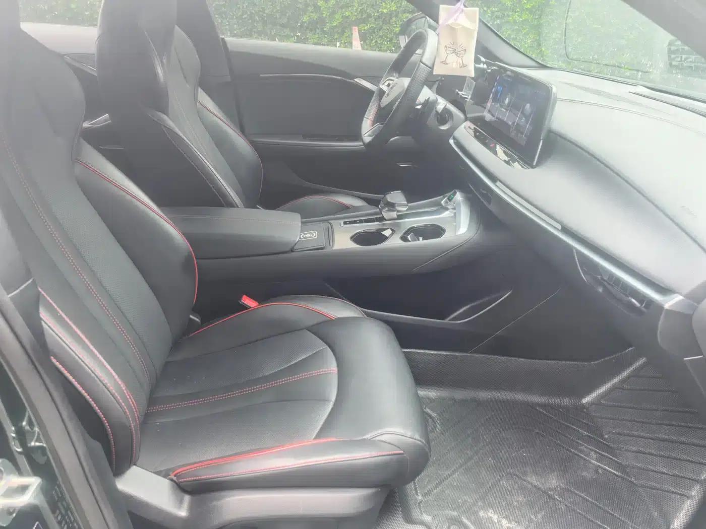 MG7 2023 2.0T Automatic Trophy+ Exhilarating Edition — миниатюра 11