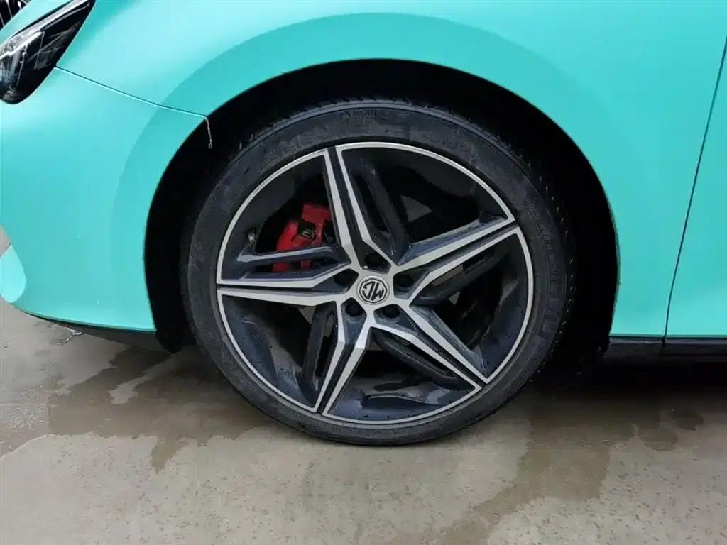 MG7 2023 2.0T Automatic Trophy+ Exhilarating Edition — миниатюра 23