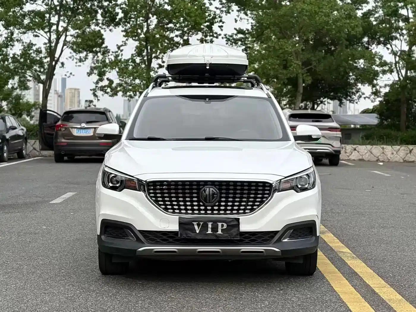 MG ZS 2020: A Global Bestseller with Over a Million Units, 1.5L Manual Transmission, 65-inch Panoramic Sunroof Edition — миниатюра 1