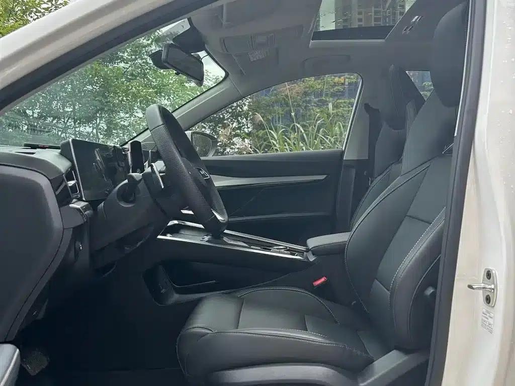MG5 Scorpio 2022 1.5T Luxury Edition — миниатюра 6