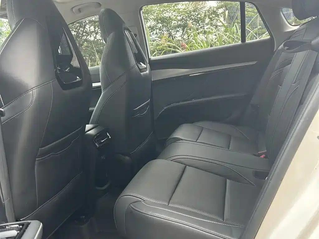 MG5 Scorpio 2022 1.5T Luxury Edition — миниатюра 9