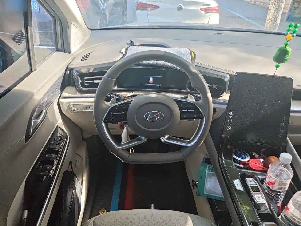 Hyundai Custo 2021 380TGDi Deluxe Edition DLX — миниатюра 7