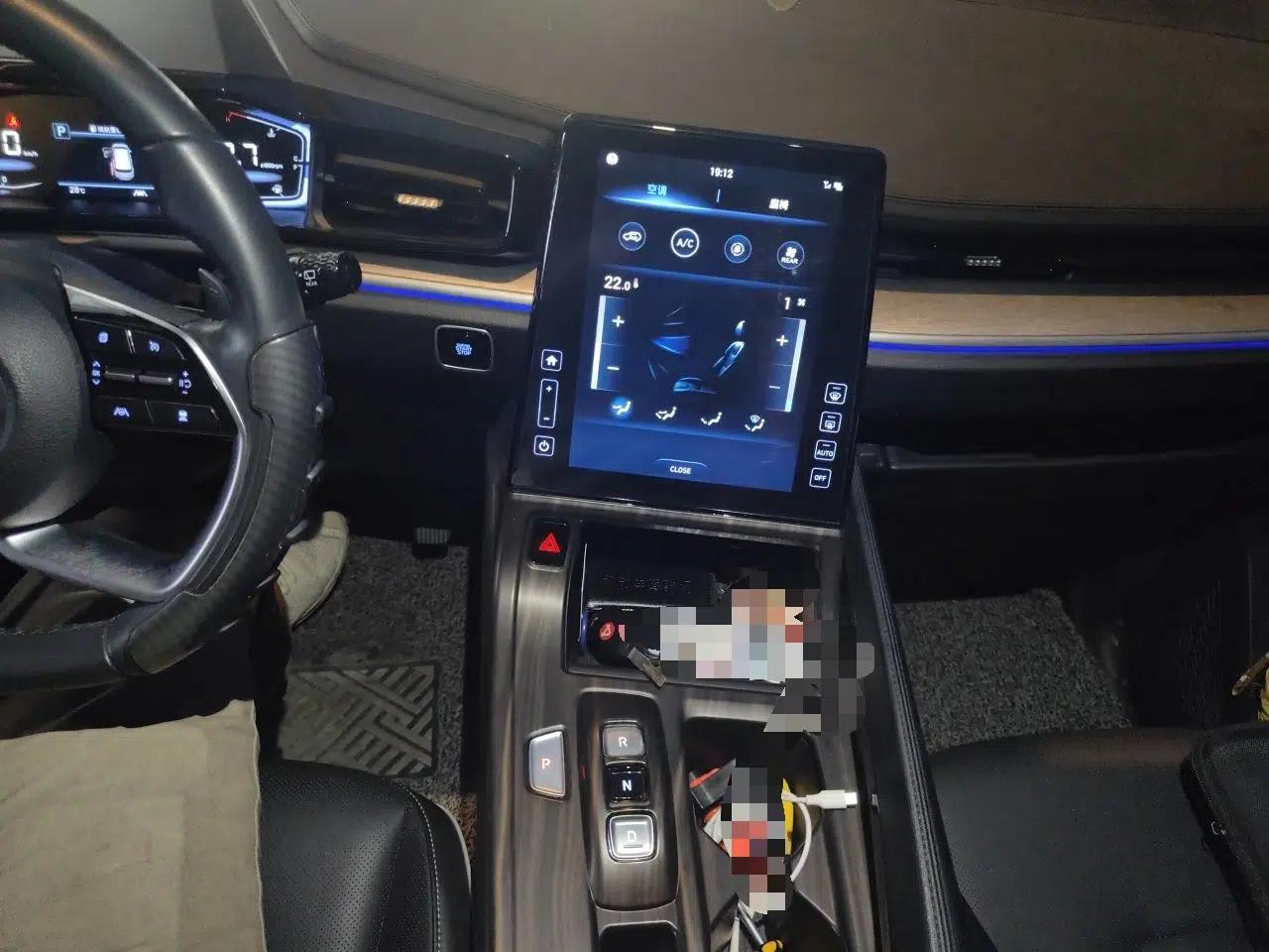Hyundai Custo 2021 380TGDi Smart Love Flagship Edition TOP Premium — миниатюра 14