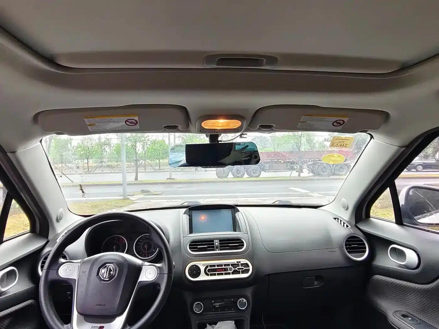 MG3 2014 1.5L AMT Elite Edition — миниатюра 17