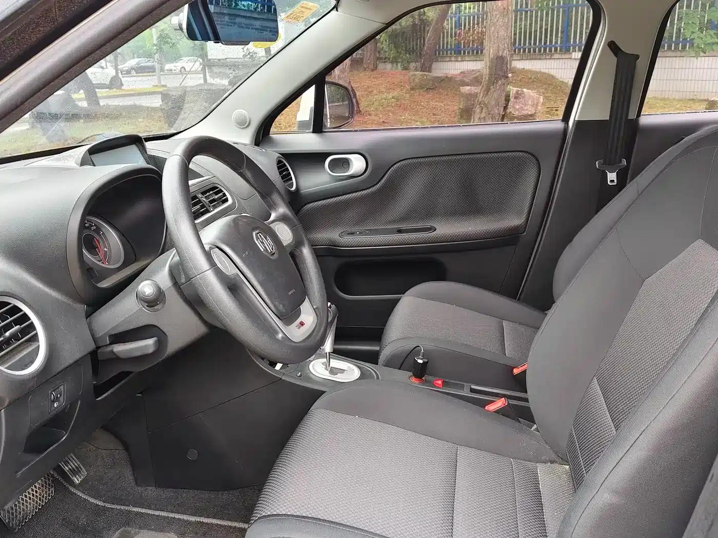 MG3 2014 1.5L AMT Elite Edition — миниатюра 10