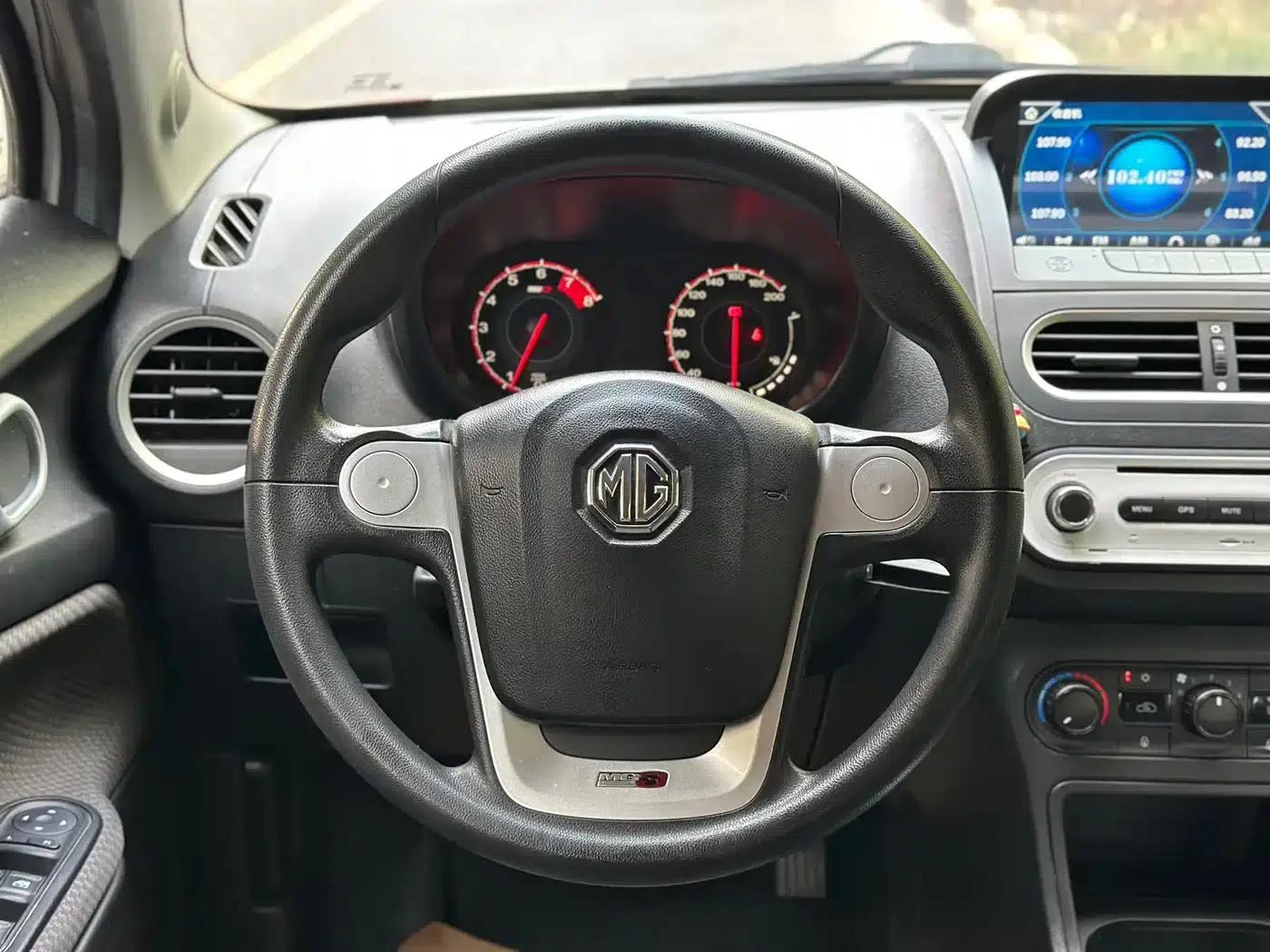 MG3 2014 1.3L AMT Comfort Edition — миниатюра 11