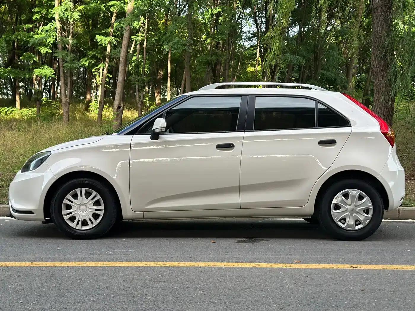 MG3 2014 1.3L AMT Comfort Edition — миниатюра 3