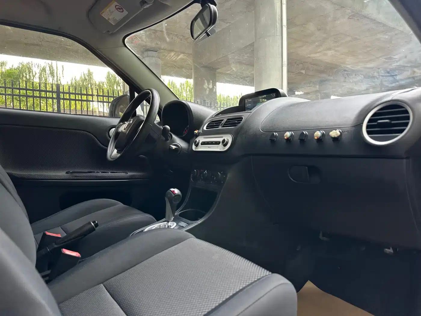 MG3 2014 1.3L AMT Comfort Edition — миниатюра 9