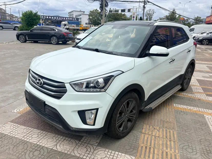 Hyundai ix25 2015 1.6L Automatic Two-Wheel-Drive Deluxe DLX Model — миниатюра 1