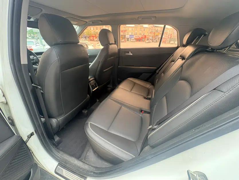 Hyundai ix25 2015 1.6L Automatic Two-Wheel-Drive Deluxe DLX Model — миниатюра 9