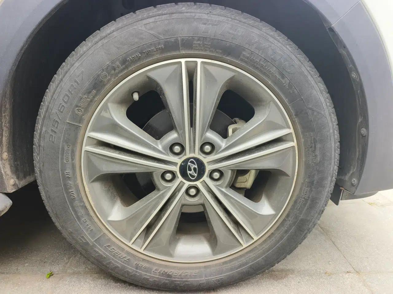 Hyundai ix25 2015 1.6L Automatic Two-Wheel-Drive Deluxe DLX Model — миниатюра 5