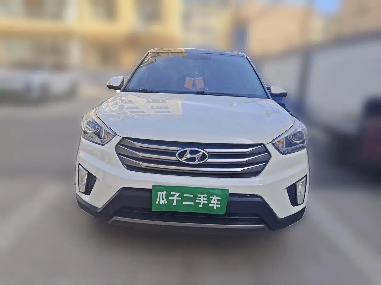 Hyundai ix25 2015 1.6L Automatic Two-Wheel-Drive Deluxe DLX Model — миниатюра 2