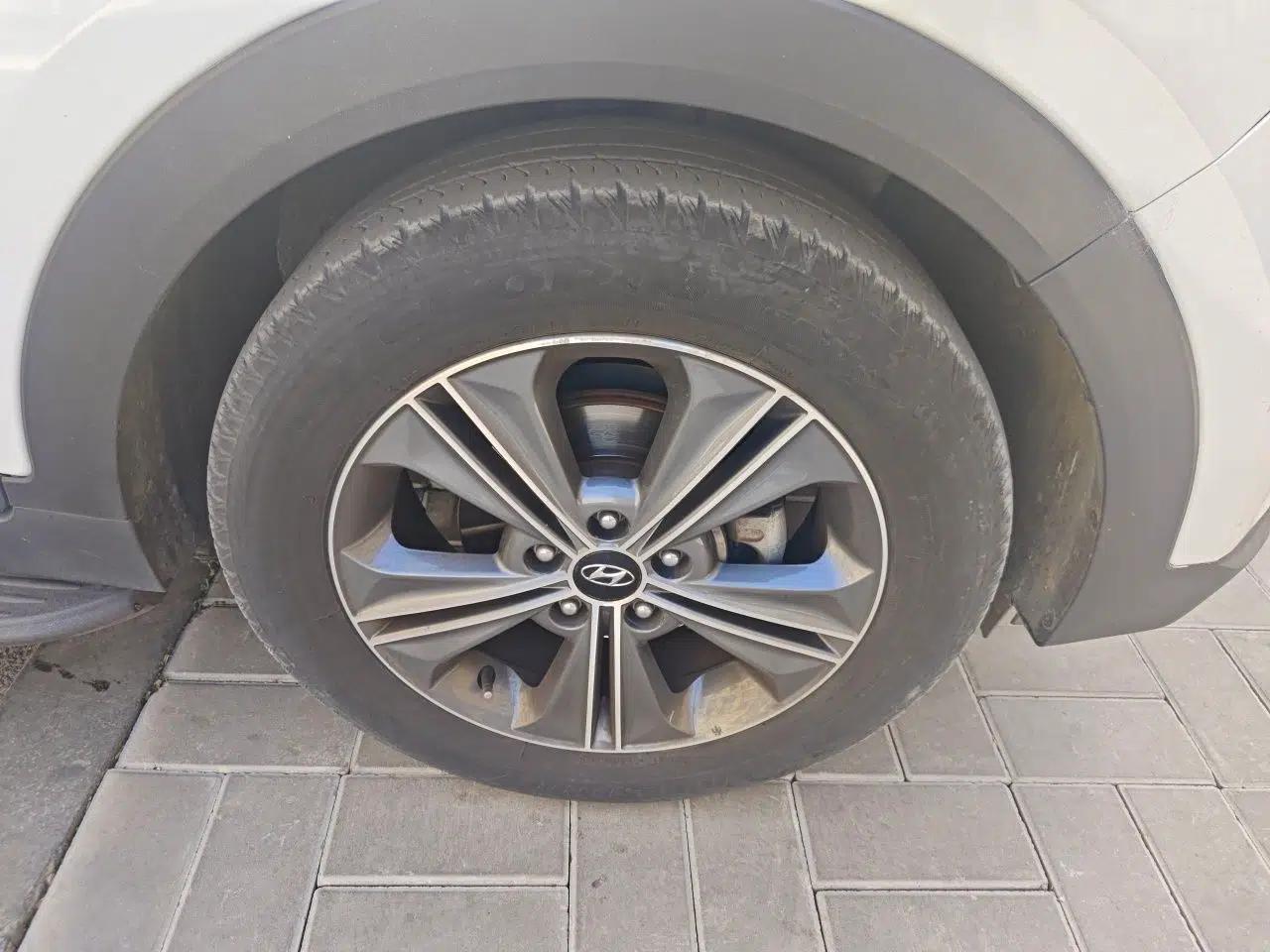 Hyundai ix25 2015 1.6L Automatic Two-Wheel-Drive Deluxe DLX Model — миниатюра 8
