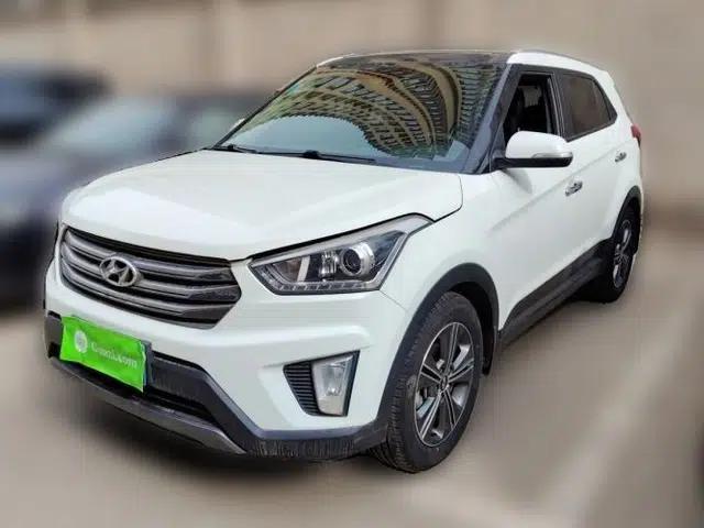 Hyundai ix25 2015 1.6L Automatic Two-Wheel-Drive Deluxe DLX Model
