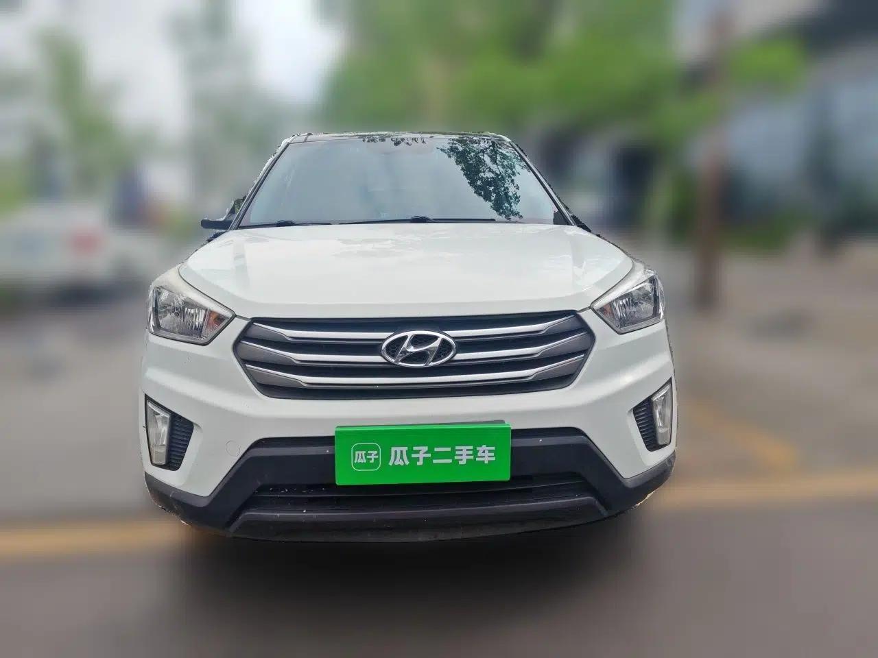 Hyundai ix25 2015 1.6L Automatic Two-Wheel Drive Smart GLS Trim — миниатюра 2
