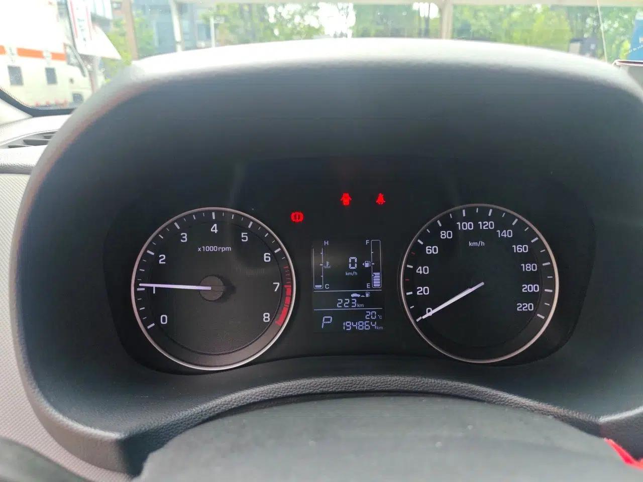 Hyundai ix25 2015 1.6L Automatic Two-Wheel Drive Smart GLS Trim — миниатюра 12