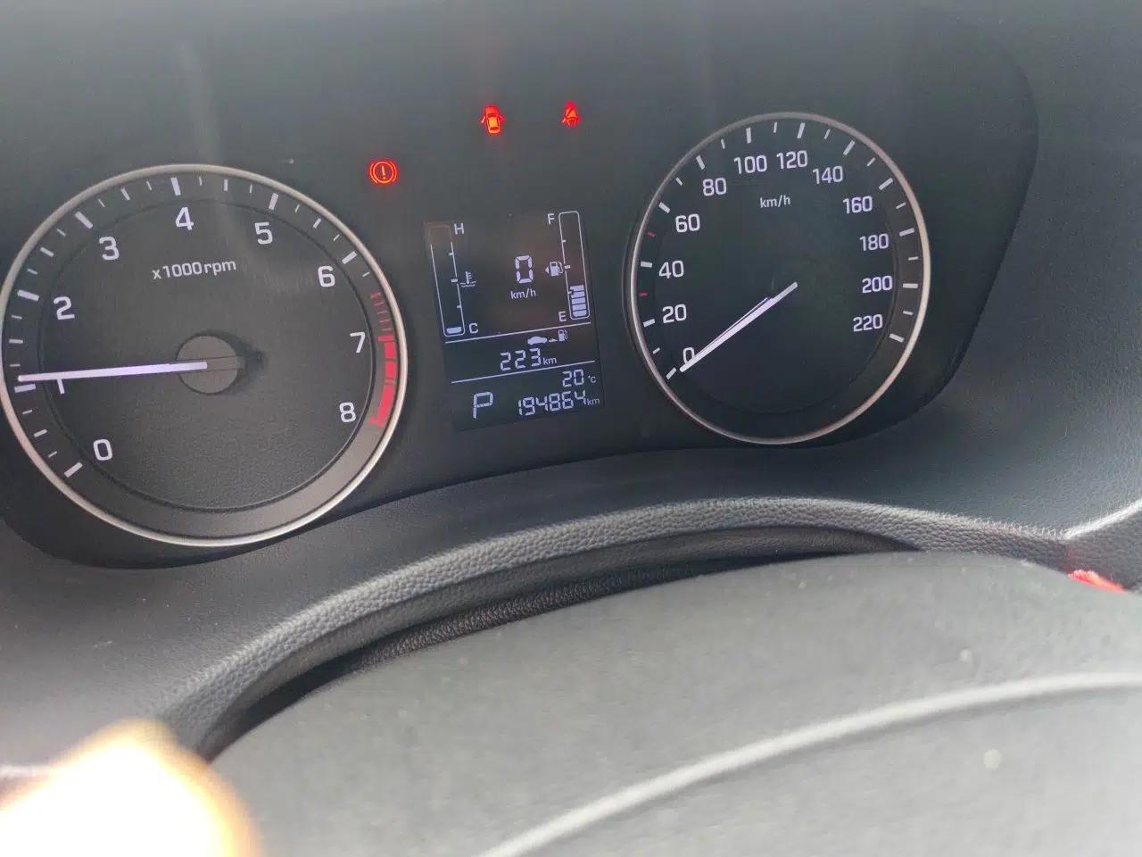 Hyundai ix25 2015 1.6L Automatic Two-Wheel Drive Smart GLS Trim — миниатюра 13