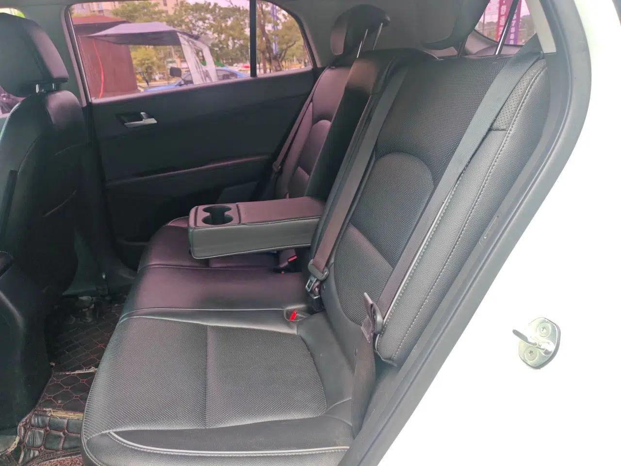 Hyundai ix25 2015 1.6L Automatic Two-Wheel Drive Smart GLS Trim — миниатюра 18