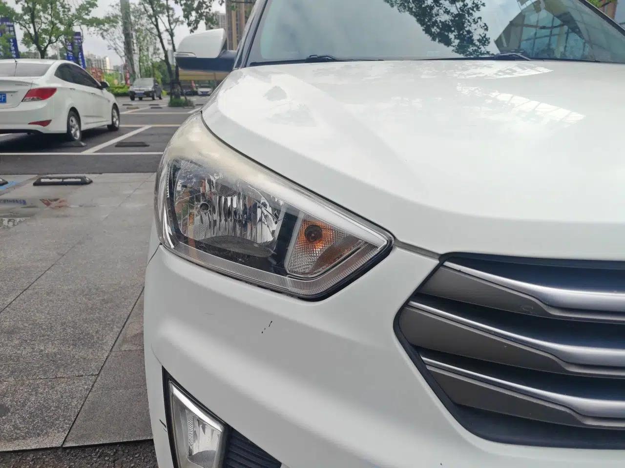 Hyundai ix25 2015 1.6L Automatic Two-Wheel Drive Smart GLS Trim — миниатюра 7