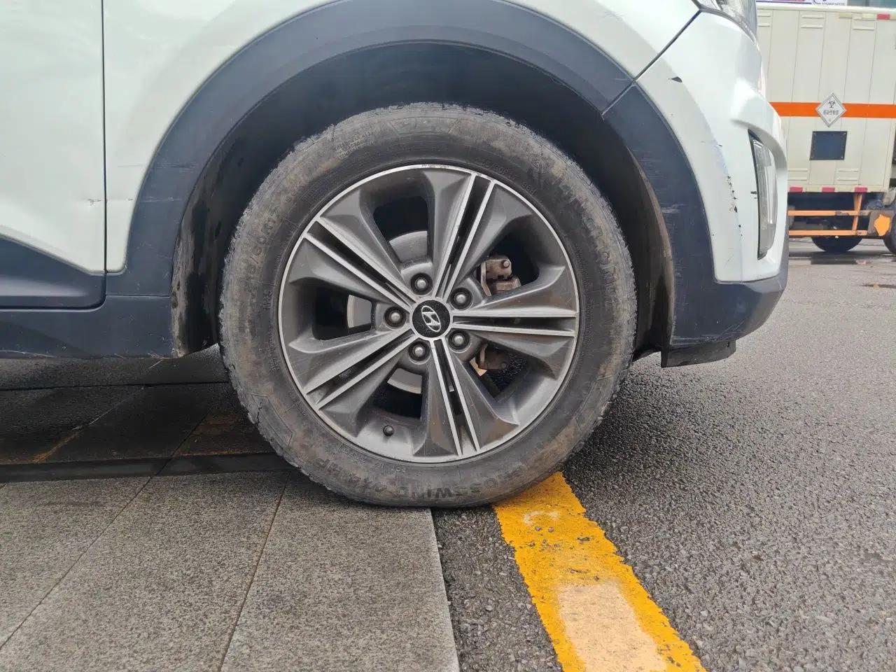 Hyundai ix25 2015 1.6L Automatic Two-Wheel Drive Smart GLS Trim — миниатюра 8
