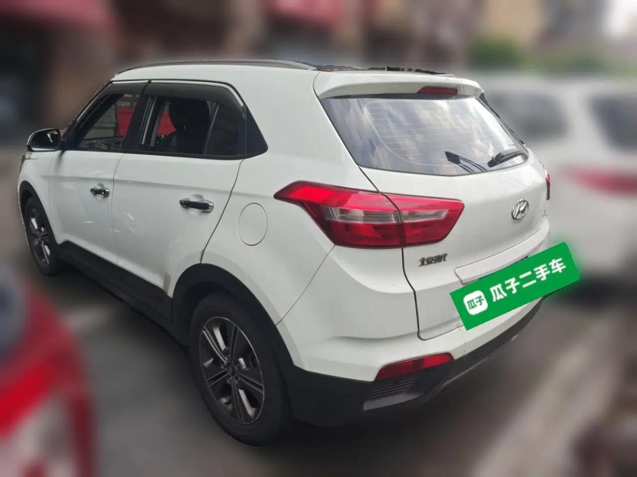 Hyundai ix25 2015 1.6L Automatic Two-Wheel Drive Smart GLS Trim — миниатюра 4