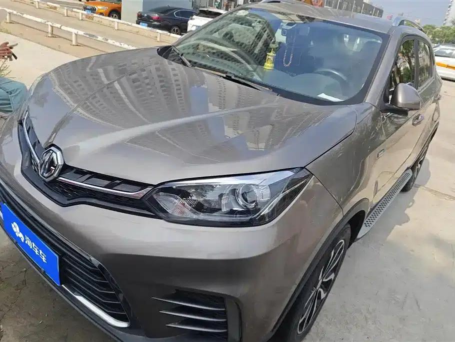 2017 GS 20T Automatic Premium Edition — миниатюра 1