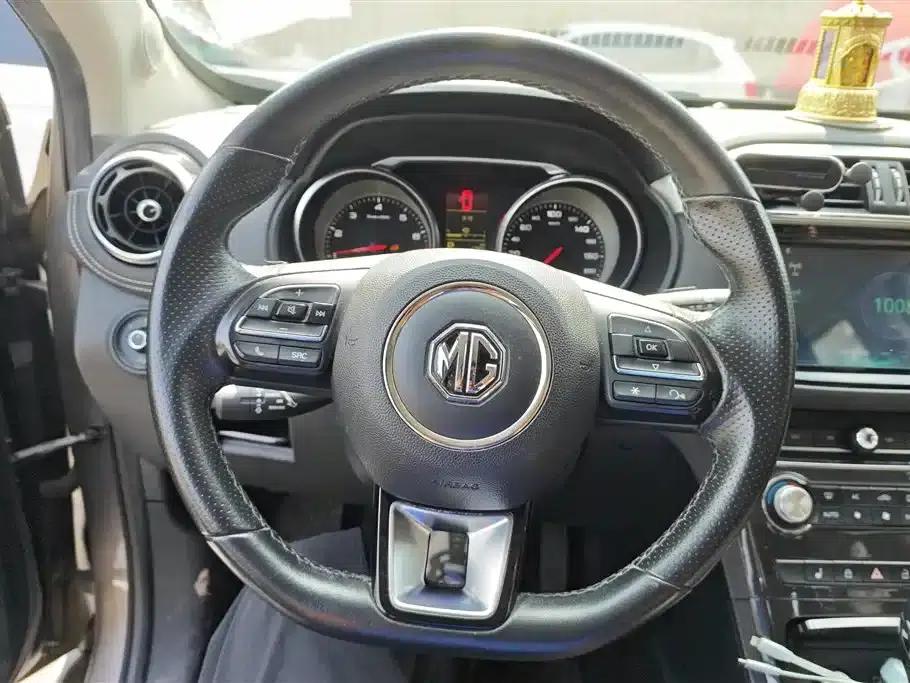 2017 GS 20T Automatic Premium Edition — миниатюра 15